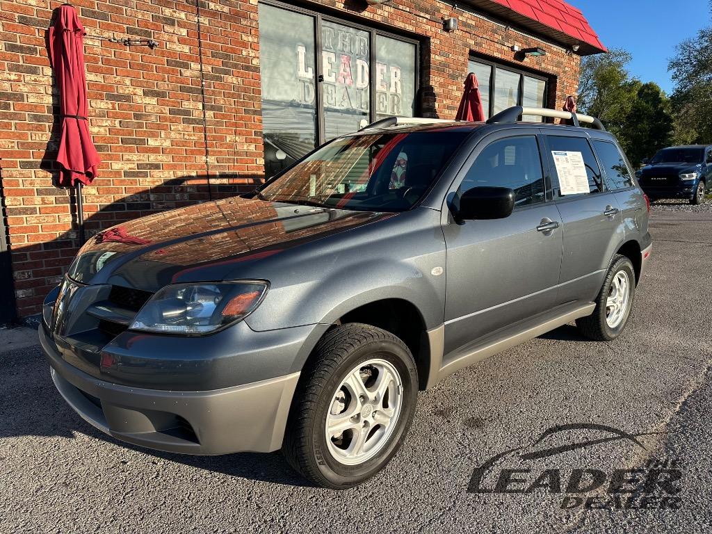 2003 Mitsubishi Outlander LS's photo